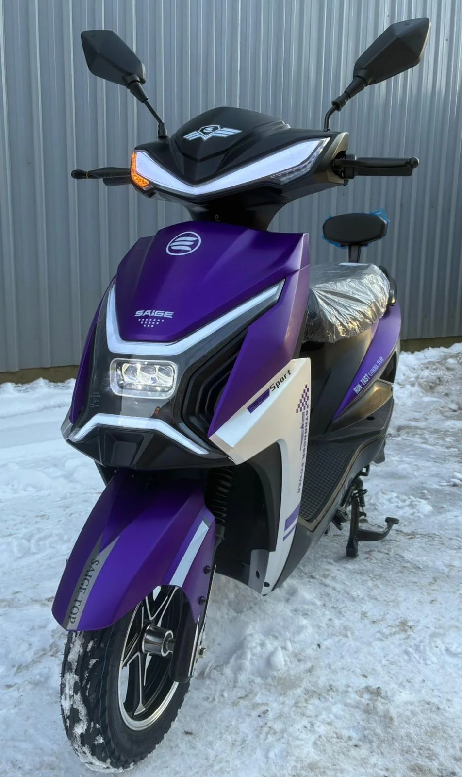 Scuter electric fara permis Saige ZJ, motor 1500W, 60V. 20Ah, autonomie 70 km, viteza maxima 25 km/h [10]