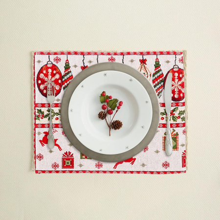 Servet pentru Masa, Flippy, Model Globulete si Cadouri, Tematica Craciun, 43 x 34 cm, Rosu [1]