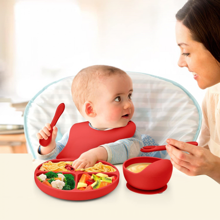 Set 5 piese diversificare bebelusi si copii din silicon Flippy, baveta, farfurie compartimentata cu ventuza, bol cu ventuza, tacamuri, fara alergeni, rosu [1]