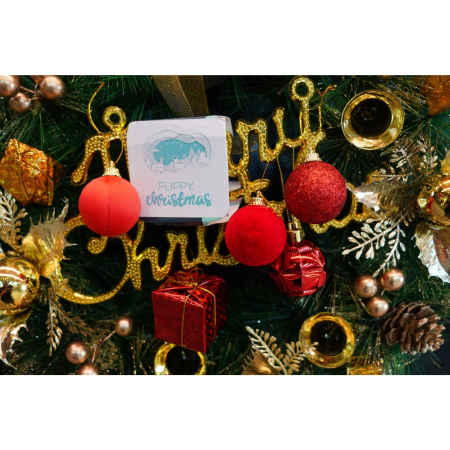 Set de 20 ornamente de brad, Flippy, de tip Glob, Rosu, din polistiren, cu finisaj sclipitor , cutie  4  cm adancime x 20  cm lungime x 16  cm inaltime [4]