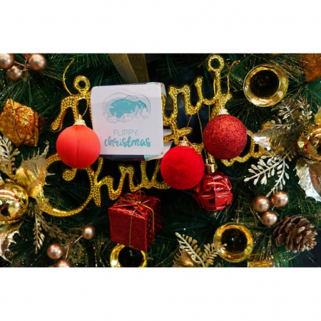 Set de 20 ornamente de brad, Flippy, de tip Glob, Rosu, din polistiren, cu finisaj sclipitor , cutie  4  cm adancime x 20  cm lungime x 16  cm inaltime [9]