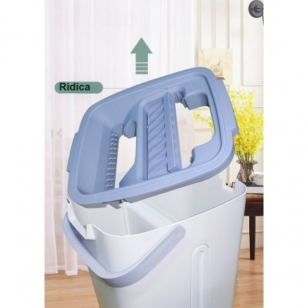 Set de Curatenie, Flippy, Mop si Galeata, Capacitate 5.7 l, 4 Rezerve Microfibra Incluse, Plastic, Utilizare Umeda/Uscata, Stoarcere Fara Maini, Albastru/Alb [4]