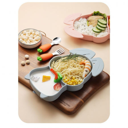 Set diversificare bebelusi Flippy, din silicon, 26 x 15 cm, 1 farfurie compartimentata in forma de iepure, lingurita si furculita, pai, perie pai, fara alergeni, ventuza fixare, forma creativa, bleuma [5]