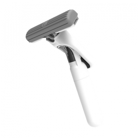 Accesorii ingrijire casa - Mop Plat cu Pulverizare, Flippy, Recipient pentru Solutie de Suprafete, Geamuri, Interior Auto, Maner Scurt, Usor de Utilizat, Sistem de Stoarcere, 15.5 x 15.5 x 12.5 cm, Alb