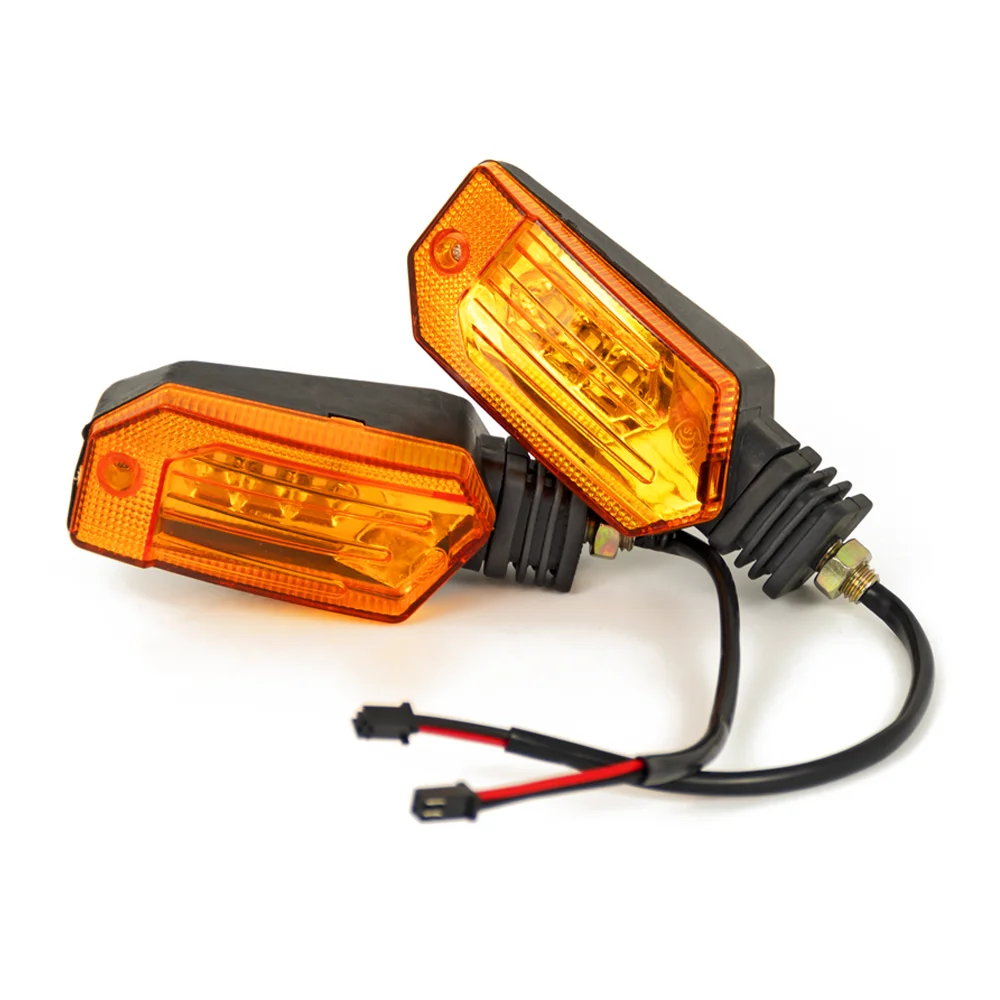 Piese de schimb scutere - Set semnalizatoare fata cu LED 12V pentru triciclu electric
