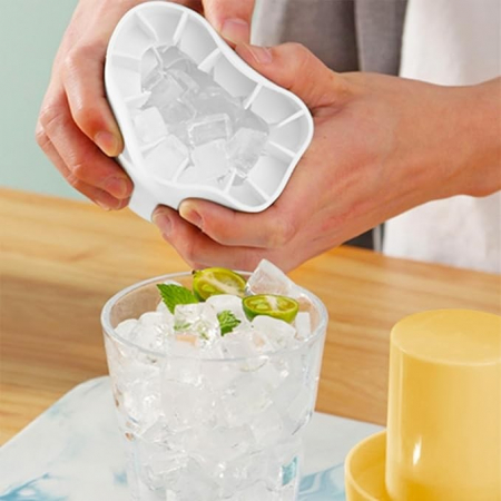 Tava de Gheata din Silicon cu Capac, Flippy, Forma de Gheata pentru Racirea Bauturilor, in Forma de Pahar, Silicon fara BPA, Cuburi de Gheata, 9x8.5x8 cm, Galben [4]