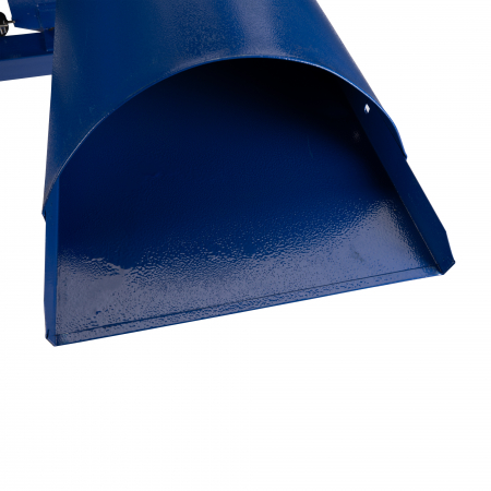 Tocator lucerna, fan, coceni Micul Fermier F-500 (siscornita), 4 kW, 20 ciocanele, 2 site, 300-400 kg/h [4]