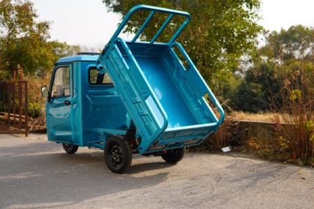 Tricicleta electrica Ektro KH01, fara permis cu cabina, Motor 2000W, Autonomie 70km, Acumulator 72V 52Ah, Greutate suportata pana la 774Kg [3]