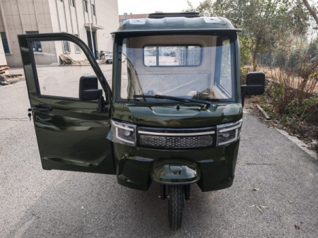 Tricicleta electrica Ektro KH01, fara permis cu cabina, Motor 2000W, Autonomie 70km, Acumulator 72V 52Ah, Greutate suportata pana la 774Kg [6]