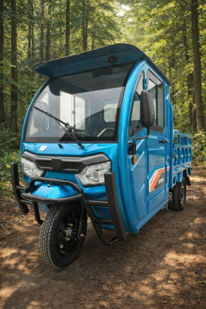 Fără permis - *CU TRANSPORT GRATUIT*Tricicleta electrica WRTKH01  FARA PERMIS cu cabina inchisa, fara permis, Motor 2000W,  Baterii  72V 52Ah, Autonomie 70km, Greutate suportata pana la 774Kg