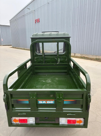 *CU TRANSPORT GRATUIT*Tricicleta electrica WRTKH01  FARA PERMIS cu cabina inchisa, fara permis, Motor 2000W,  Baterii  72V 52Ah, Autonomie 70km, Greutate suportata pana la 774Kg [10]