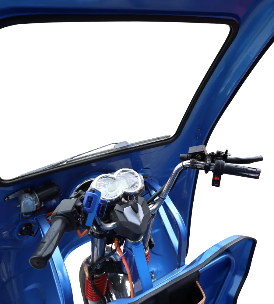 Triciclu electric AMR Dump cu cabina, basculabil la buton, 2000 W, 72V 58Ah , fara permis, autonomie 60 km [7]