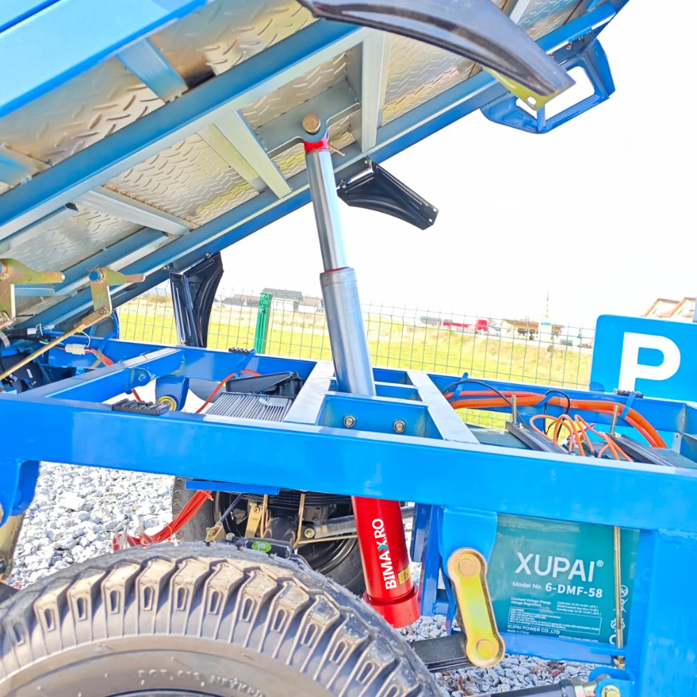 Triciclu electric AMR Dump cu cabina, basculabil la buton, 2000 W, 72V 58Ah , fara permis, autonomie 60 km [3]