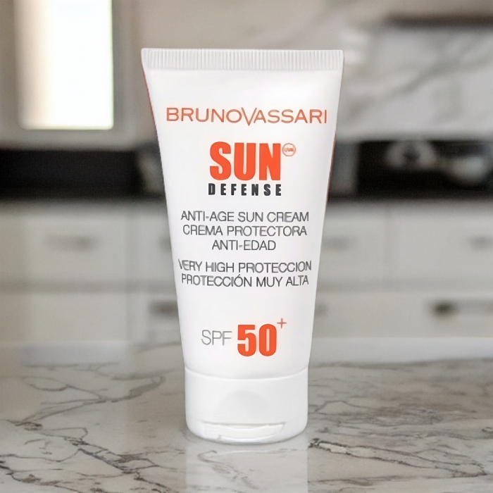 Crema anti-age pentru protectie solara cu SPF50+, gama Sun Defense - 50ml Bruno Vassari [3]