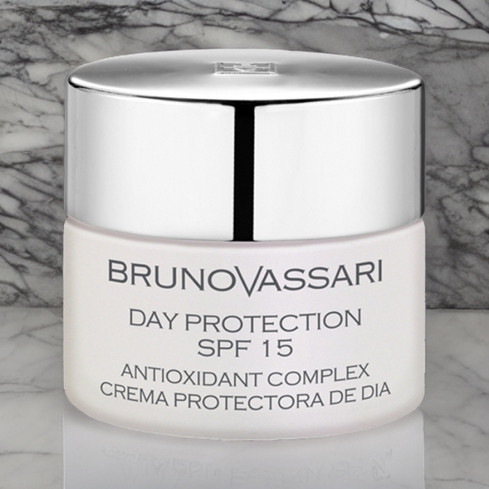 Crema de zi cu protectie solara, Day Protection SPF15, gama WHITE - 50 ml [4]