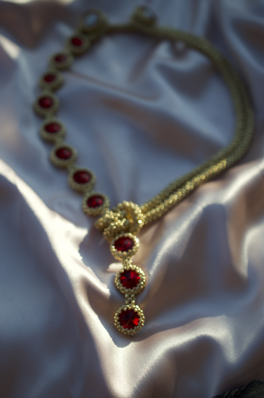 Colier cu Cristale - light siam [3]