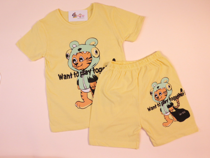 alt="Set de vară pentru copii – tricou și pantaloni din bumbac moale" [1]