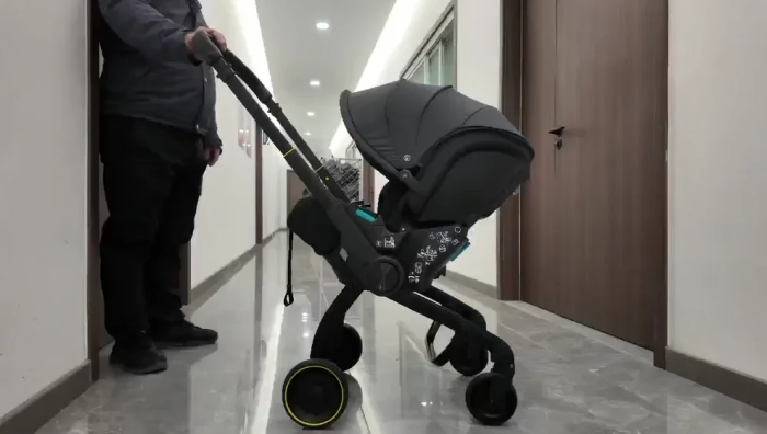 Carucior 3 in 1 pentru copii, Cu scoica auto, Parasolar extensibil cu UPF 50+, Ultrapliabil, Aprobat pentru transport avion, Maner telescopic si reversibil, Pozitie de somn, Negru [9]