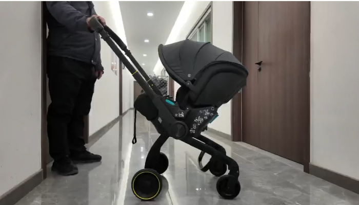 Carucior copii, Cu scoica auto, Ultrapliabil, Aprobat pentru transport avion, Maner telescopic si reversibil, Pozitie de somn [7]
