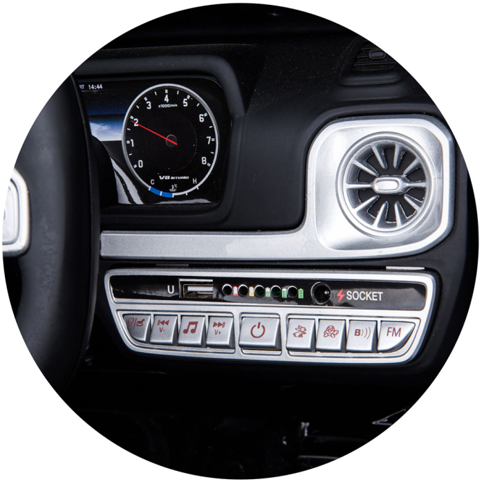Masinuta electrica Chipolino SUV Mercedes AMG G63 cu scaun din piele si roti EVA black [12]