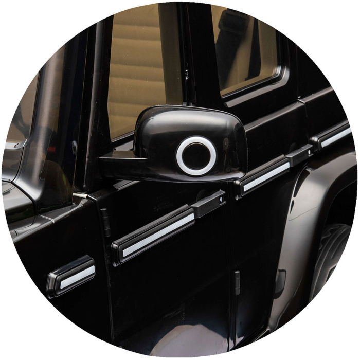 Masinuta electrica Chipolino SUV Mercedes EQG cu scaun din piele si roti EVA black [8]