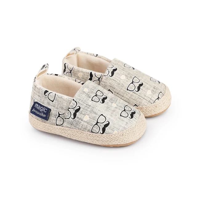 Pantofiori baietei, Mustacila [2]