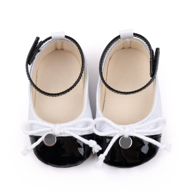 Pantofiori eleganti alb cu negru pentru bebelusi [2]