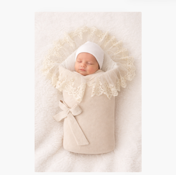 Paturica tip portbebe, stil elegant, cu dantela [2]