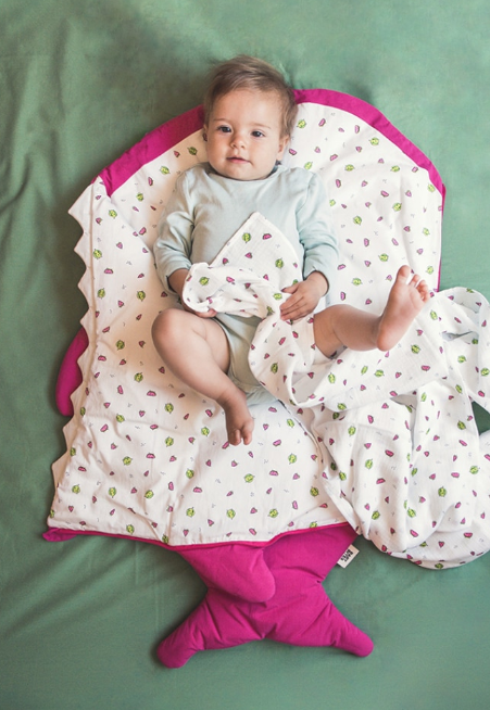 Sac de dormit bebelusi pentru iarna Baby Bites, Forma rechin, Bumbac/Poliester, 98 x 73 cm,rosu [2]