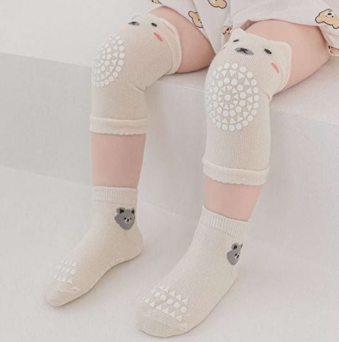 Set sosete si genunchiere pentru bebe, aderenta cu silicon, roz [2]