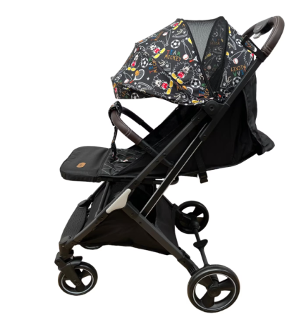 Carucior sport, cu husa pentru picioare, Pliere Troller, Spatar reglabil, Tehnologia inovatoare One-Hand Folding, capotina reglabila, Mickey Mouse [1]