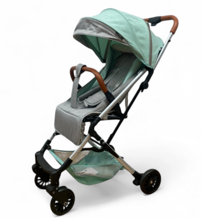 Carucior sport, ultrausor si ultrapliabil, cu pozitie de somn, tip troller, cu accesorii din piele, sarcina maxima 22 Kg [1]