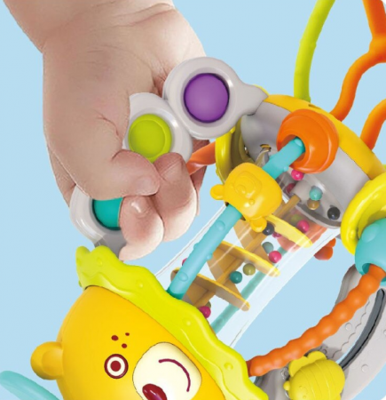 Jucarie senzoriala pentru bebelusi, Scutura si Trage, Ursulet,  +6 luni [4]