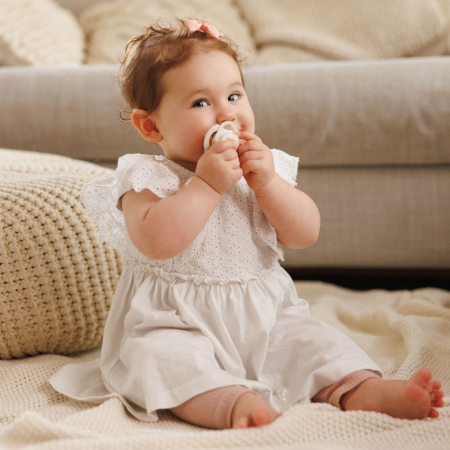 Set 2 Suzete simetrice din silicon 6-18 luni, Babyono [6]