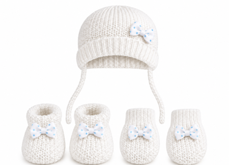 Haine bebe fetite - Set tricotat pentru bebeluși – căciuliță, mănuși și botoșei, Alb cu bulinute bleu