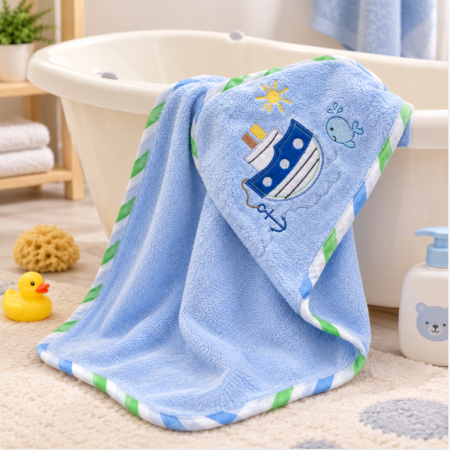 Haine bebe baietei - Prosop de baie pentru bebe cu glugă - moale și absorbant, Pestisor albastru