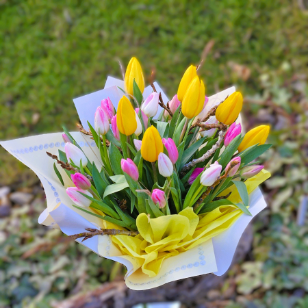 Ocazii - Buchet 35 lalele galbene și roz românești