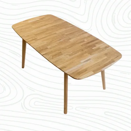 Tömörfa belső bútorok