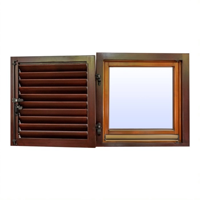 Solid wood shutters with adjustable slats [2]