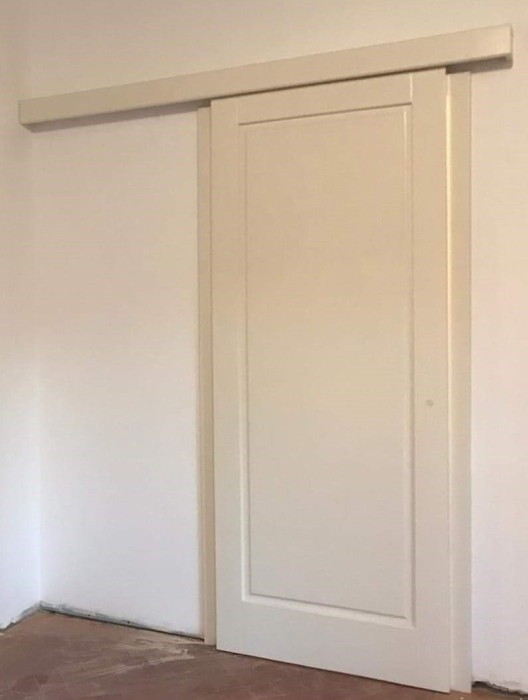 Interior sliding door made of solid wood [2]