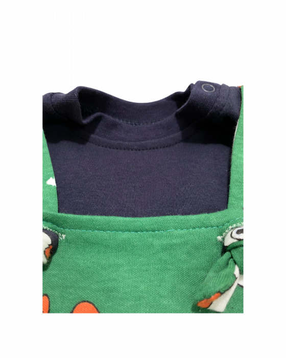 Set 2 piese baieti salopeta si bluza verde cu imprimeu cu pinguin [2]