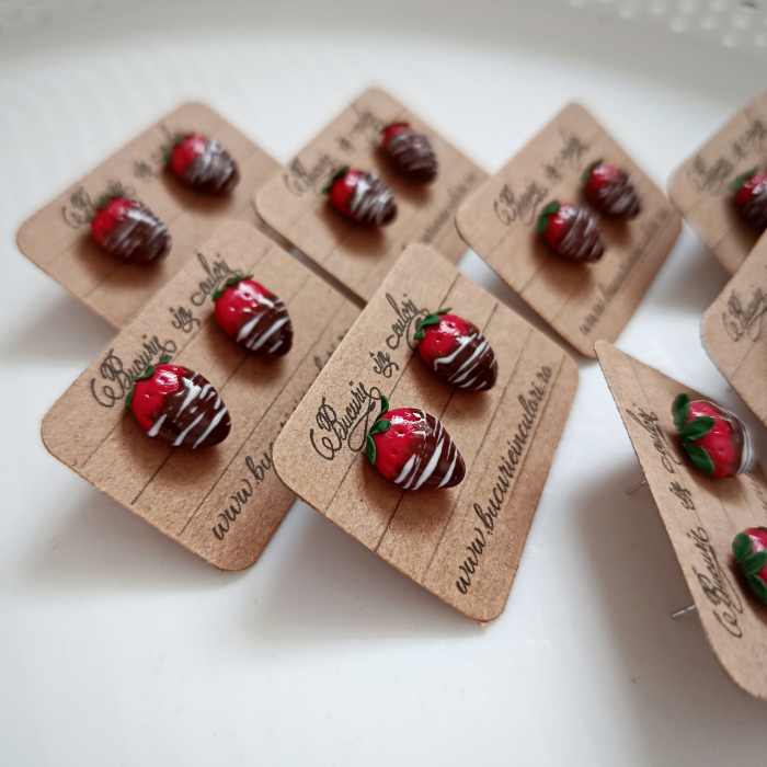 Cercei- capsuni invelite in ciocolata (stud) [3]