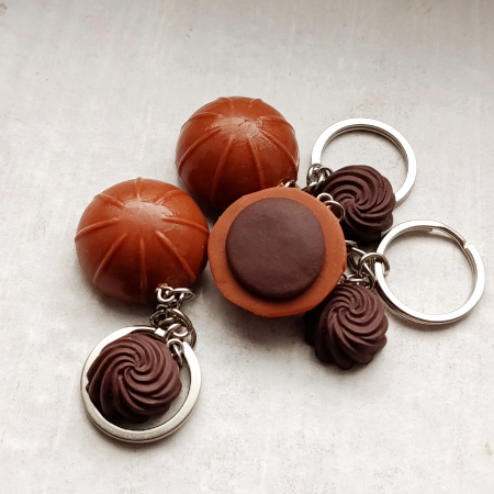 Brose si brelocuri - Breloc praline