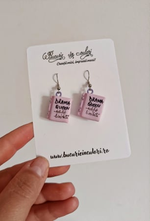 Cercei lut polimeric - Cercei cărți - Drama Queen -editie limitata