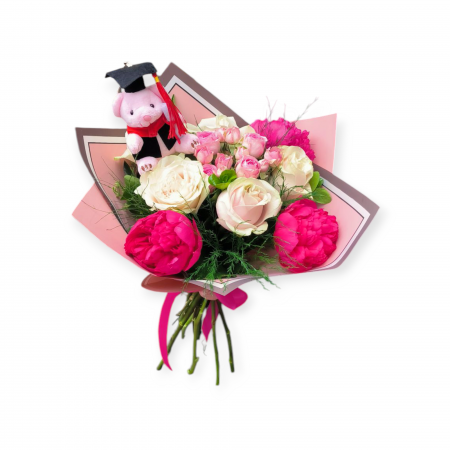 Buchete Flori - Buchet de absolvire cu Trandafiri albi, Minirosa și Bujori roz – rafinament și emoție la final de drum
