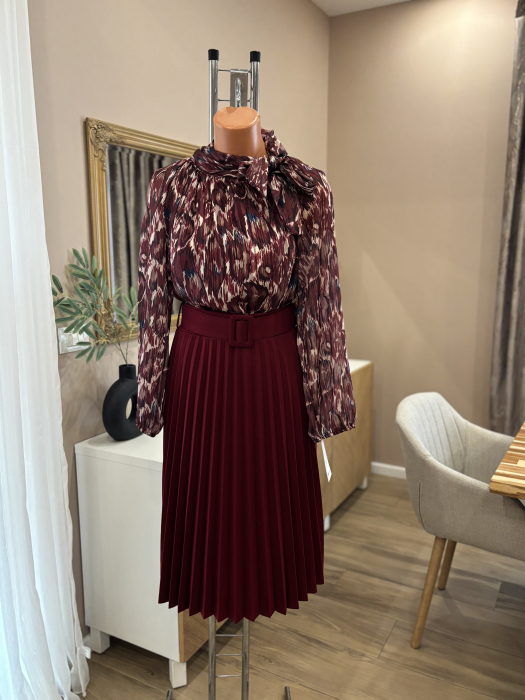 Bluză elegantă cu funda și inserții aurii - vișiniu [2]