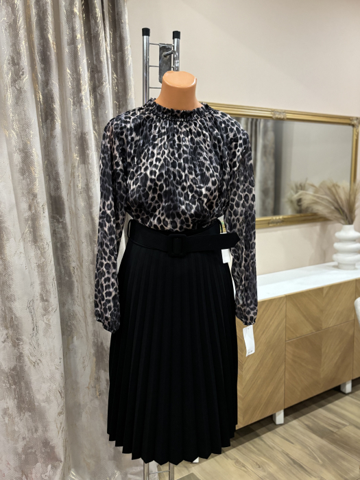 Bluză elegantă cu inserții aurii [4]