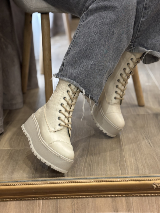 Bocanc cu talpă înaltă  din piele naturală – Made in Romania [2]