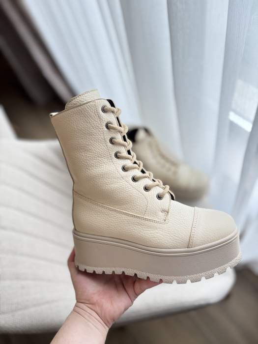 Bocanc cu talpă înaltă  din piele naturală – Made in Romania [6]