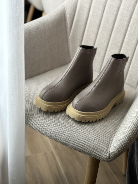 Botine grej  din piele naturală – Made in Romania [2]